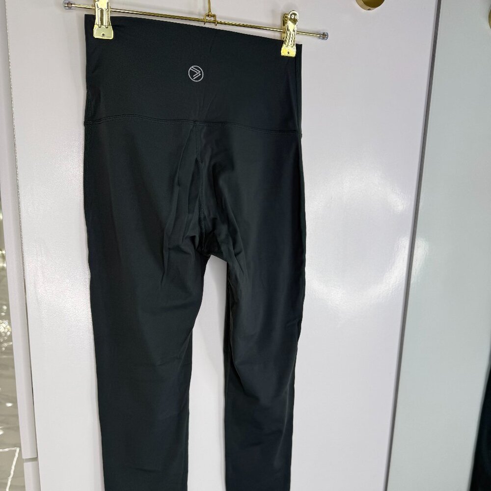 leggings - Picture 2 of 3